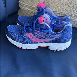Saucony Pink and Blue Women's Sneakers